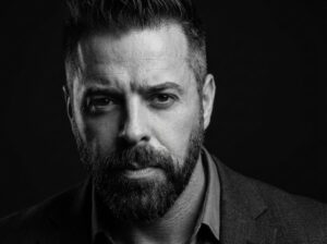 wes richardson headshot